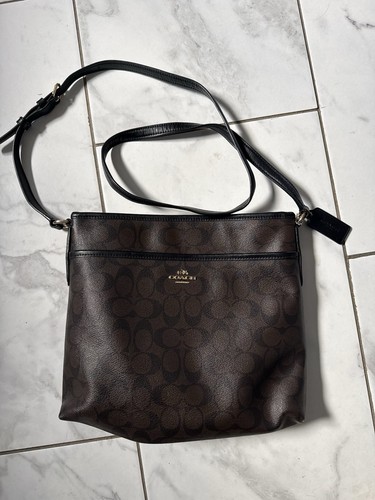 Coach signature file - signature, crossbody